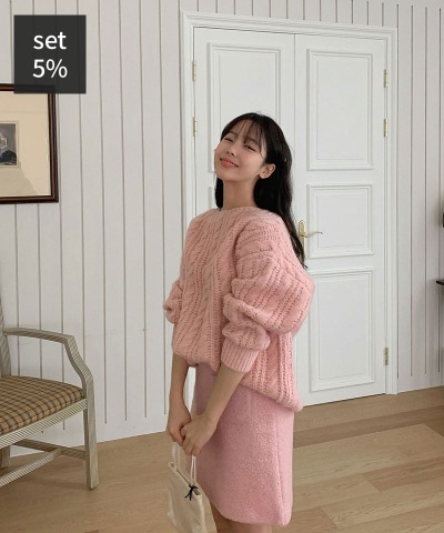 新款 Dawn 绞花羊毛针织 + 绉纱花束绑带裙 女装购物中心DALTT