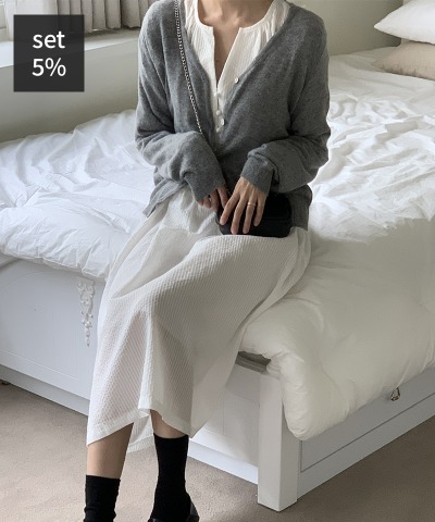 Alizee Blond 开衫（40% 羊毛）+ Marais 纽扣连衣裙 女装购物中心DALTT