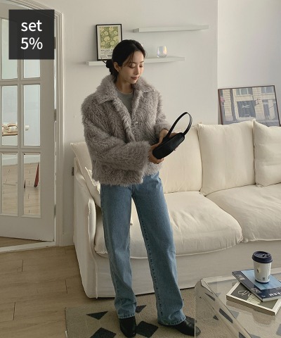 Boutique Wool Weather Jacket + Just Mini Cropped T-shirt + Chieri 牛仔裤 女装购物中心DALTT